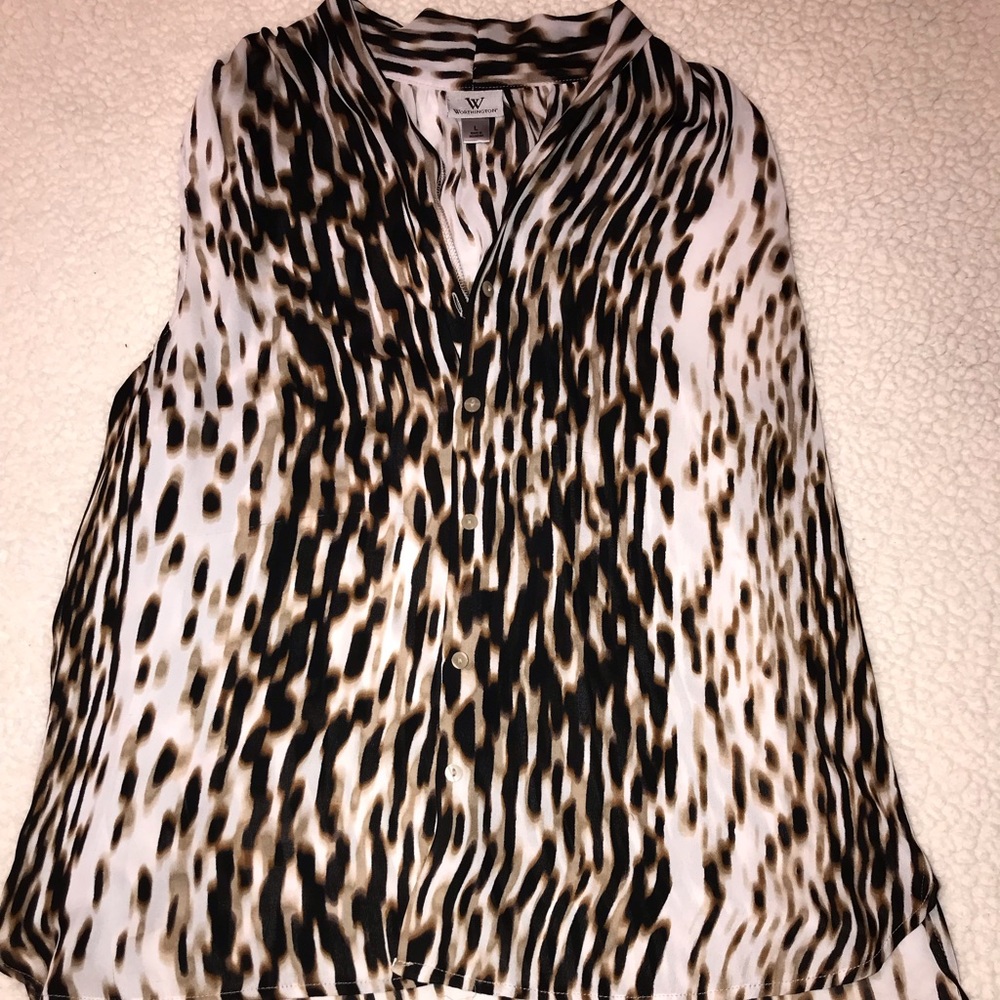 Worthington sleeveless button up blouse